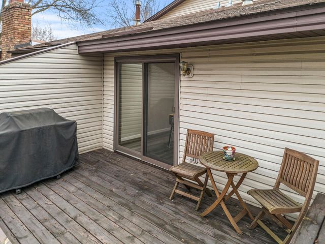 3815 Brookdale Circle N, Brooklyn Park, MN 55443