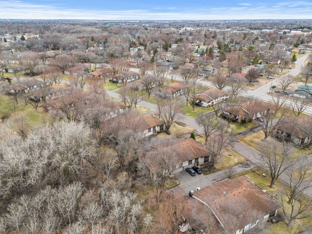 3815 Brookdale Circle N, Brooklyn Park, MN 55443