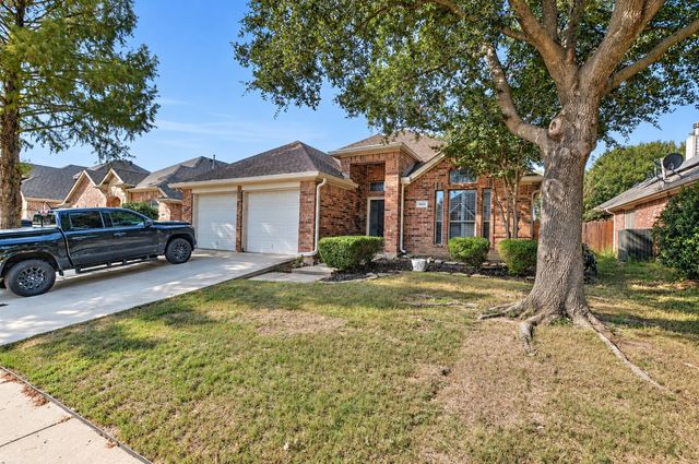 6831 Landing Drive, Grand Prairie, TX 75054