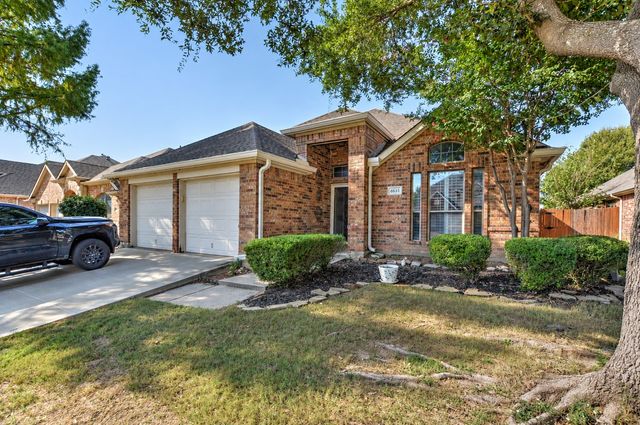 6831 Landing Drive, Grand Prairie, TX 75054