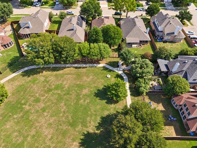 6831 Landing Drive, Grand Prairie, TX 75054