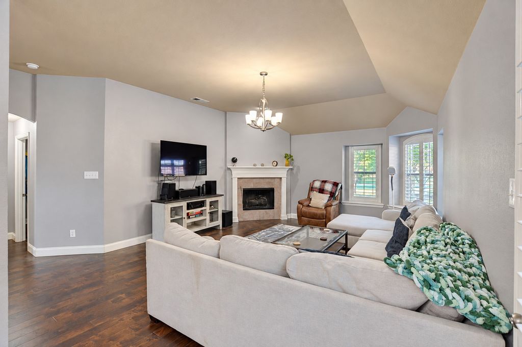 6831 Landing Drive, Grand Prairie, TX 75054 — photo 5