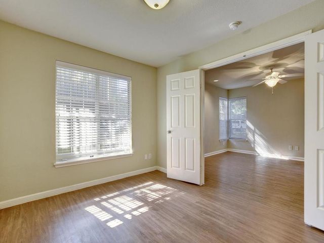 7685 Northcross DR 1009, Austin, TX 78757