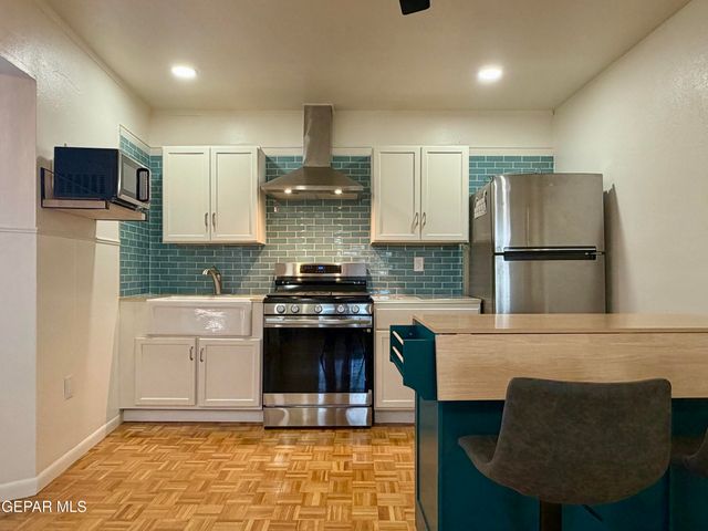 811 UPSON Drive, El Paso, TX 79902