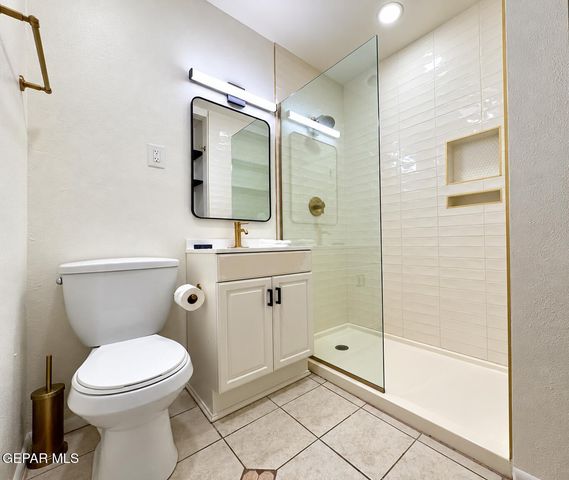 811 UPSON Drive, El Paso, TX 79902