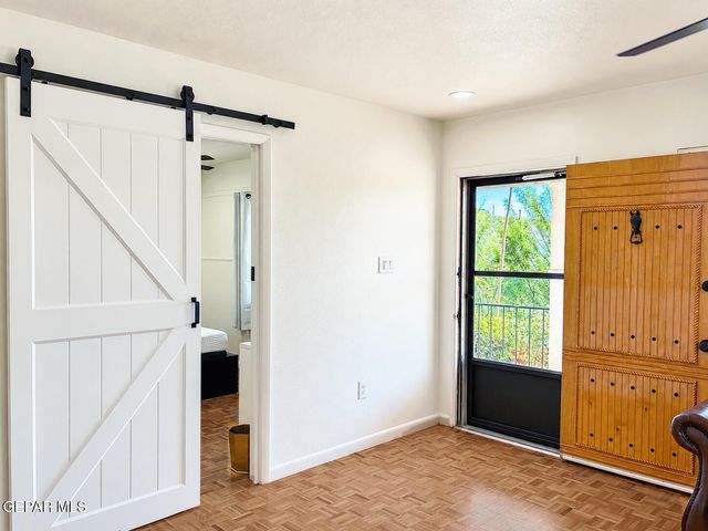 811 UPSON Drive, El Paso, TX 79902