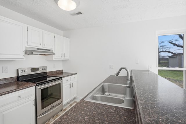 4800 W BAXTER CT, Columbia, MO 65203