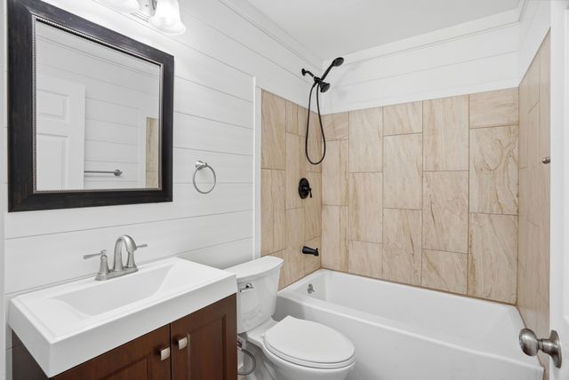 4800 W BAXTER CT, Columbia, MO 65203