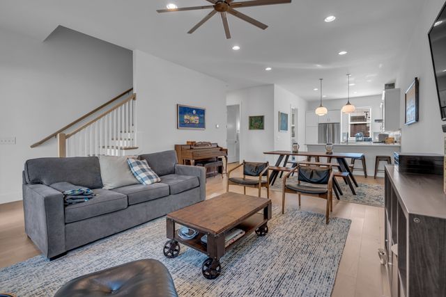 1011 44th Ave N Unit 5, Nashville, TN 37209