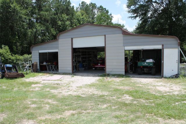 325 Fm 2457, Livingston, TX 77351