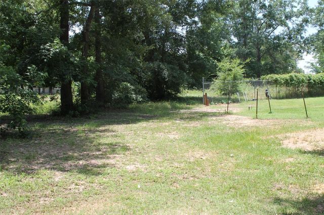 325 Fm 2457, Livingston, TX 77351