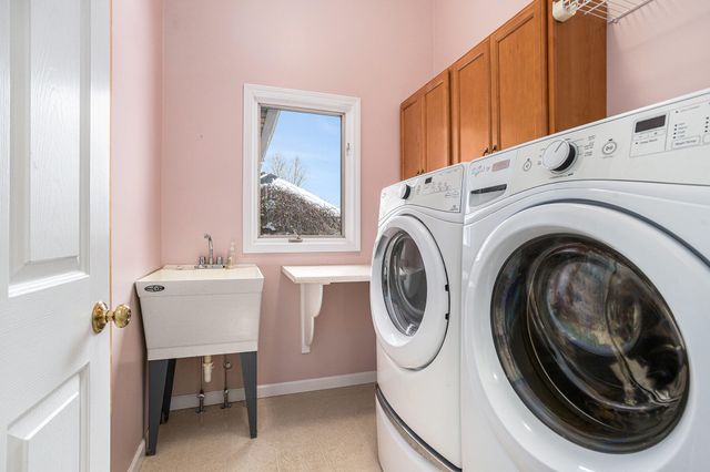 146 Steamburg Drive, East Leroy, MI 49051