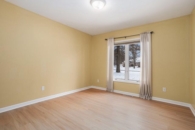 146 Steamburg Drive, East Leroy, MI 49051