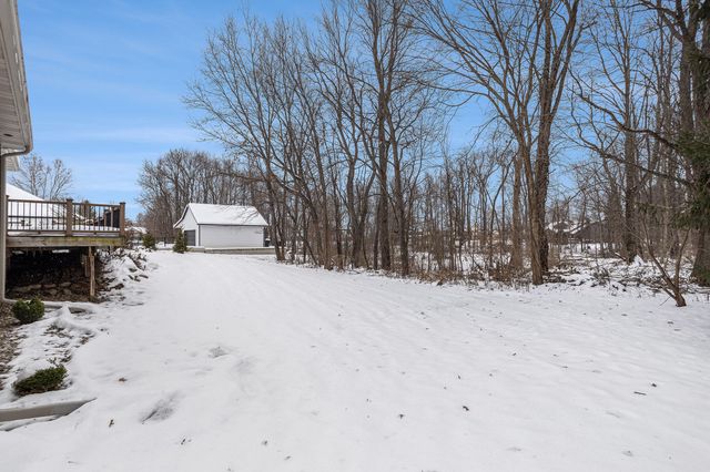 146 Steamburg Drive, East Leroy, MI 49051