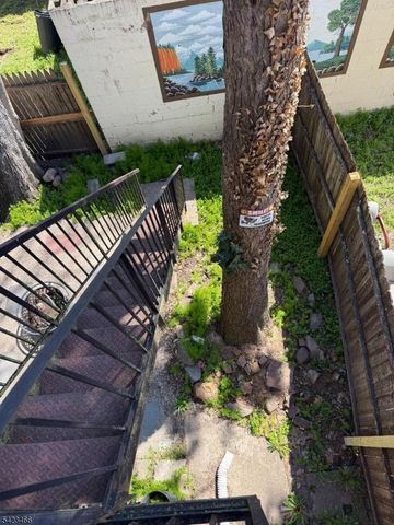 8 Peace St, Trenton City, NJ 08608