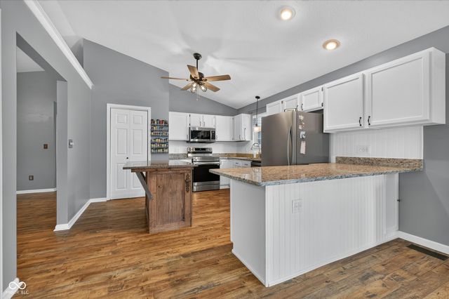 5664 Pine Knoll Boulevard, Noblesville, IN 46062