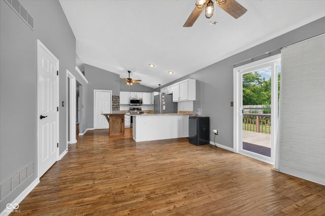 5664 Pine Knoll Boulevard, Noblesville, IN 46062