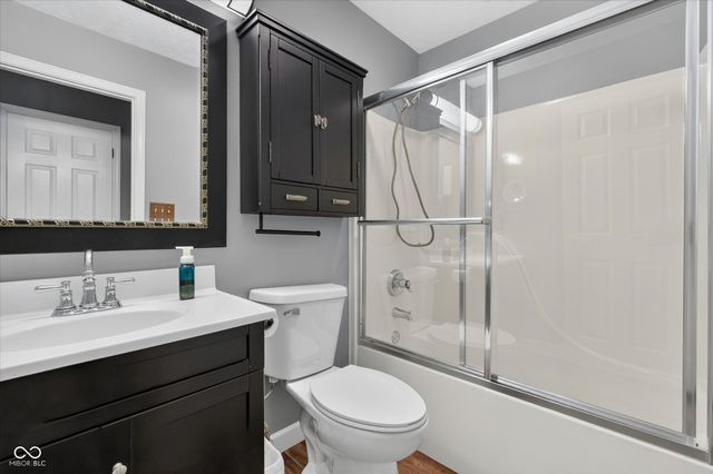 5664 Pine Knoll Boulevard, Noblesville, IN 46062