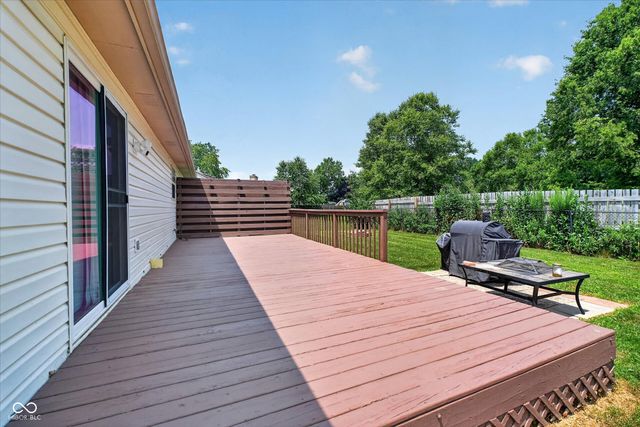 5664 Pine Knoll Boulevard, Noblesville, IN 46062