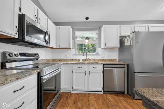 5664 Pine Knoll Boulevard, Noblesville, IN 46062
