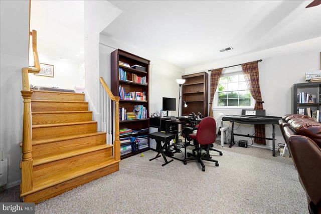 4 SUSSEX CT, Potomac, MD 20854