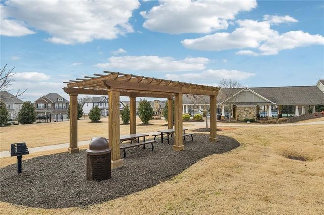 4387 PLEASANT GARDEN SW Drive, Gainesville, GA 30504