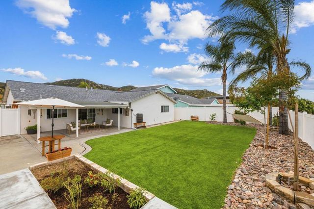 13626 Paseo Del Mar, El Cajon, CA 92021