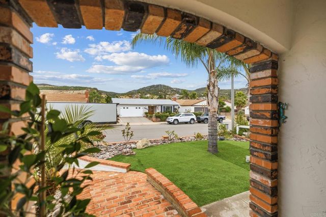 13626 Paseo Del Mar, El Cajon, CA 92021