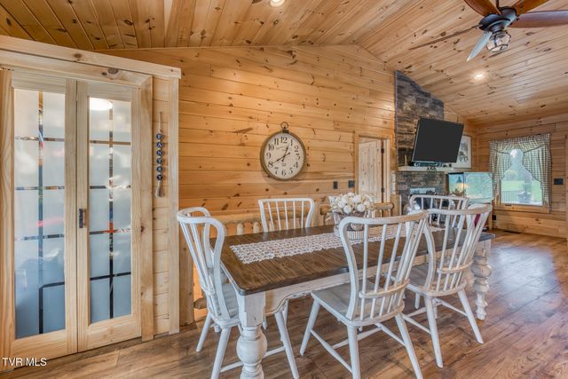577 Way Cross Road, Church Hill, TN 37642