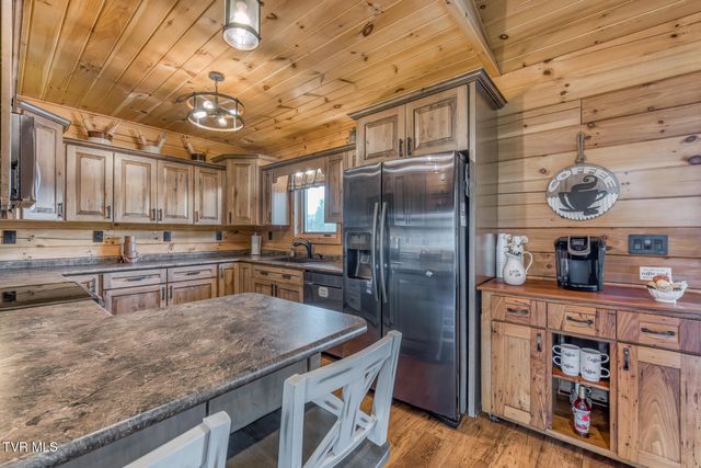 577 Way Cross Road, Church Hill, TN 37642
