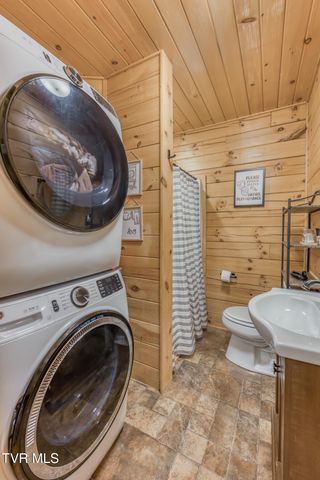 577 Way Cross Road, Church Hill, TN 37642