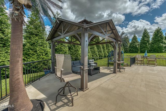 577 Way Cross Road, Church Hill, TN 37642