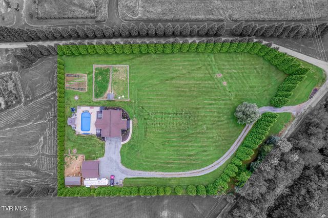 577 Way Cross Road, Church Hill, TN 37642