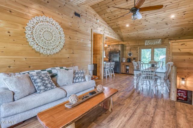 577 Way Cross Road, Church Hill, TN 37642