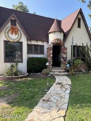 7435 Jordan Avenue, Canoga Park, CA 91303