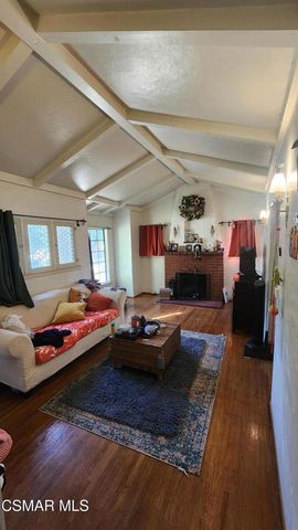 7435 Jordan Avenue, Canoga Park, CA 91303