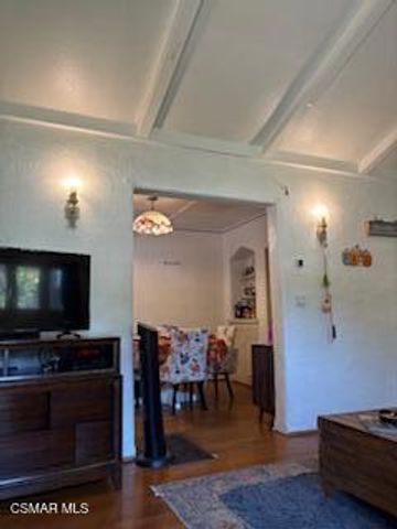 7435 Jordan Avenue, Canoga Park, CA 91303