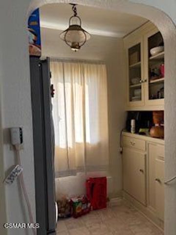 7435 Jordan Avenue, Canoga Park, CA 91303