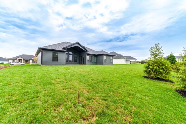 4508 ROYAL COUNTY RD, Columbia, MO 65201