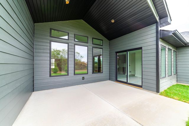 4508 ROYAL COUNTY RD, Columbia, MO 65201