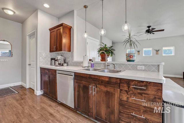 394 Pheasant Rd., Twin Falls, ID 83301