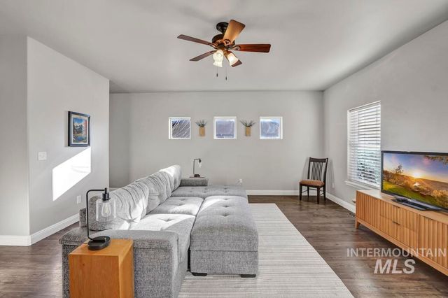 394 Pheasant Rd., Twin Falls, ID 83301