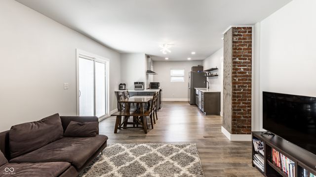 1342 N Oakland Avenue, Indianapolis, IN 46201