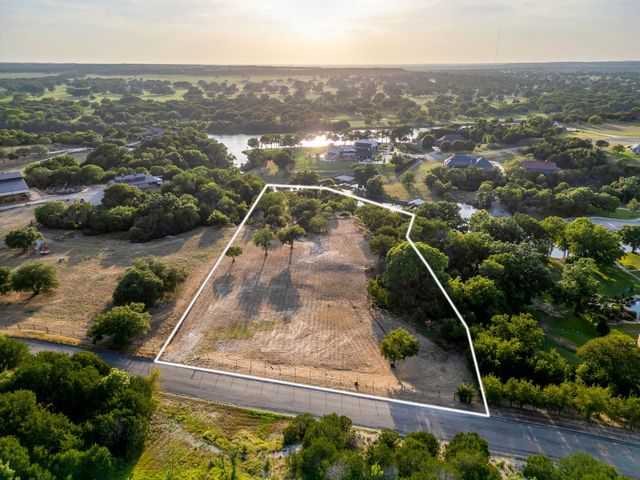 103 S River Oak Court, Weatherford, TX 76087