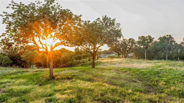 103 S River Oak Court, Weatherford, TX 76087