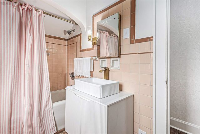 49 N La Vista Boulevard, Battle Creek, MI 49015