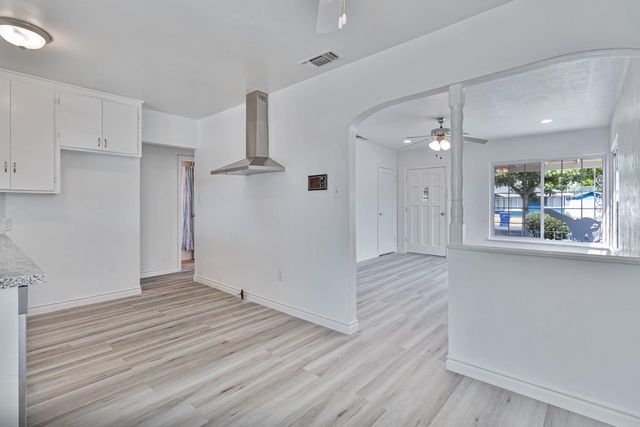 4774 E Hammond, Fresno, CA 93702