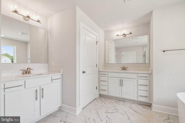 7838 HOLSTON LN, Broad Run, VA 20137