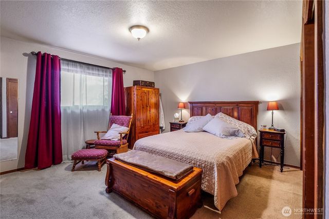 4321 W Lakeshore Drive, Moses Lake, WA 98837