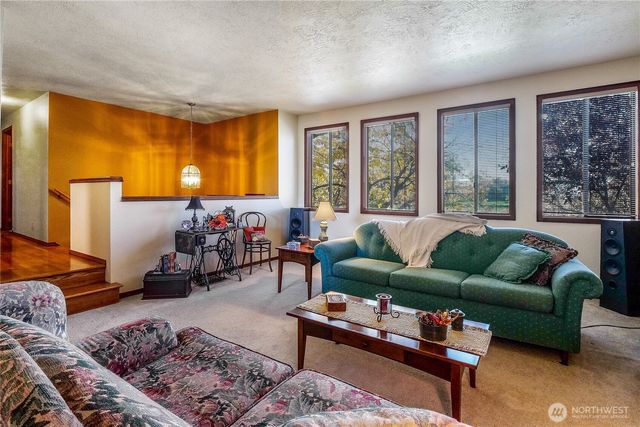 4321 W Lakeshore Drive, Moses Lake, WA 98837